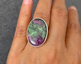 Large Oval Ruby Zoisite Ring, 925 Sterling Silver, Size US 7 1/4 UK O, Stone size 2.7cm x 1.8cm, Chunky Cocktail Ring, Mistry Gems, R224