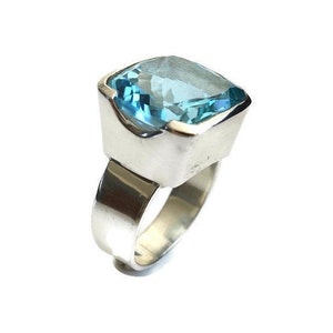Gold VermeilOxidised Silver Ring Women R186BT Facetted Blue Topaz Ring November Birthstone Engagement Ring Blue Gemstone Mistry Gems