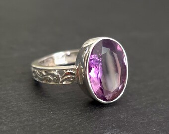 Elegant Oval Facetted Amethyst Ring, 925 Sterling Silver Scroll Detail Band, Sizes O, Q & S, Stone Size 1.4cm x 1.0cm, Mistry Gems, R7