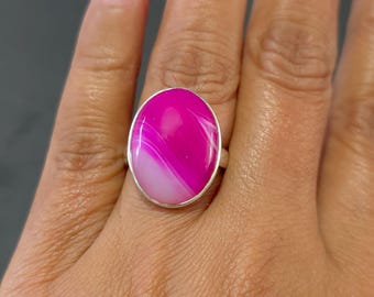 Opvallende ovale roze agaatring, verstelbare ring 925 sterlingzilver, maten J - Q, steenmaat 1,8-2,1 cm x 1,3-1,5 cm, Mistry Gems, R98