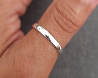 Slim Smooth Silver Band Ring, 925 Sterling Silver, Unisex Narrow Plain Silver Ring, 925 Silver Stacking Ring, Wedding Band, Mistry Gems,R17P
