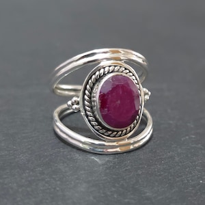 Unisex Boho Oval Rubinring, 925 Sterling Silver, Storlekar UK J, K, P, Juli Födelsesten, 15- och 40-årsjubileumspresent till henne, Mistry Gems, R29R