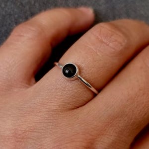 Unisex 5mm Round Black Onyx Ring, 925 Sterling Silver Stacking Ring, Black Gemstone Solitaire Ring, 7th Anniversary Gift, Mistry Gems, R10O