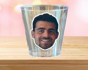 Gezicht op borrelglas, borrelglaasjes op maat, borrelglaasjes, borrelglaasjes op maat, borrelglaasjes op maat, borrelglaasjes, borrelglaasjes