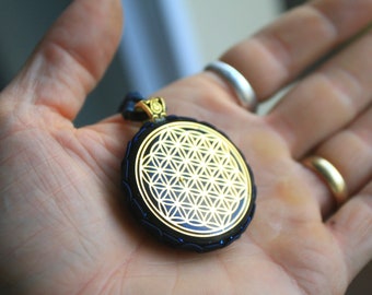 Orgonite -  Flower of Life pendant -  FOLLOW YOUR INTUITION