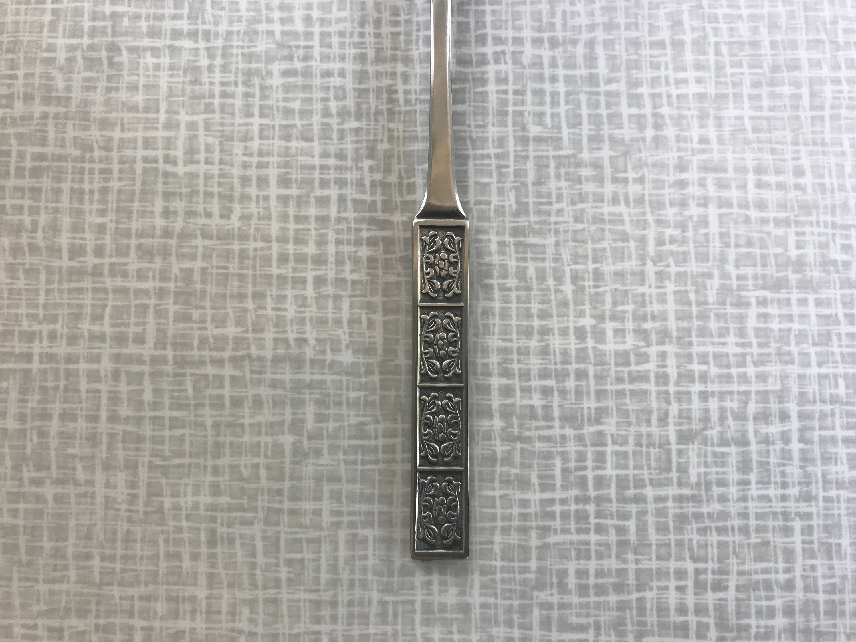 Blumarine 2T054AN0990 関税送料込 Vintage Stainless Steel Geometric Silverware / Flatware
