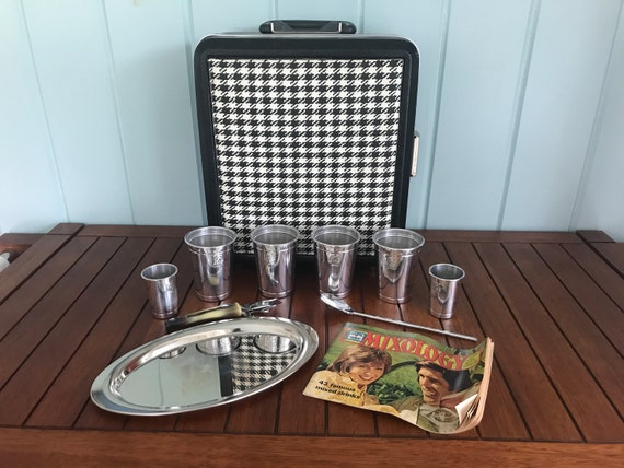 Ever-wear Houndstooth Travel Bar / Cocktail Case / Travel Pub With
