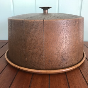 Vintage Plastic Faux Wood Cake Carrier / Food Storage