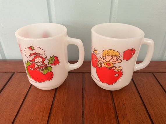 One Vintage Anchor Hocking Milk Glass American Greeting Corp. Mug