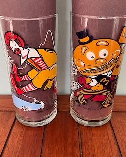 One 1977 Mcdonald's Action Series Glass - Ronald Mcdonald, Mayor