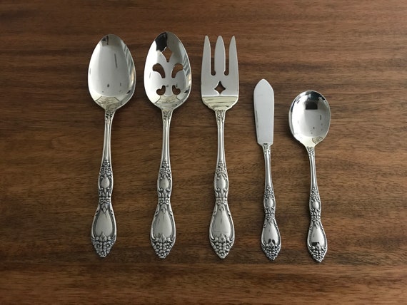 WM A Rogers Oneida Ltd. Stainless Steel Silverware / Flatware