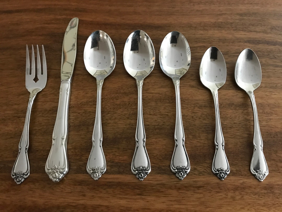 Oneida Arbor Rose 18/10 Stainless Steel Tablespoon/Serving Spoons