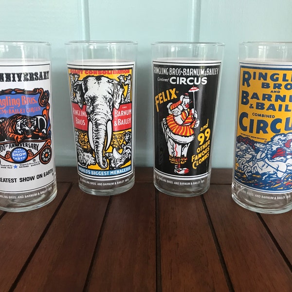 One 1975 Ringling Bros. and Barnum & Bailey Circus Pepsi Collector Series Glass - Replacement Glasses