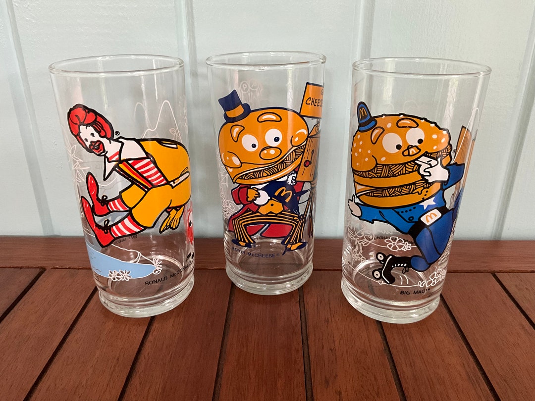 One 1977 Mcdonald's Action Series Glass - Ronald Mcdonald, Mayor