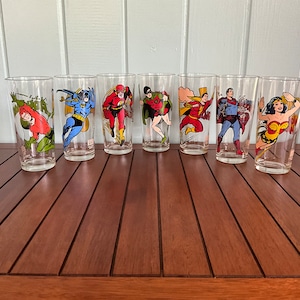 One 1978 Pepsi DC Comics Super Heroes Glass, Replacement Glasses - Aquaman, Batman, The Flash, Robin, Shazam, Superman, Wonder Woman