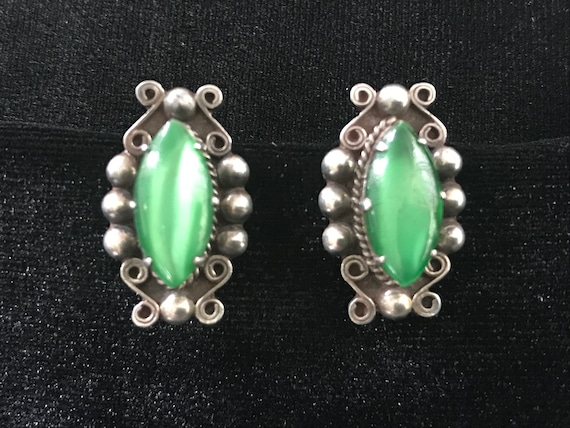 Vintage Pre-Eagle Silver and Green Stone Earrings - image 1