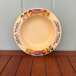 Vintage 1979 Deka Plastic Star Trek The Motion Picture bowl - Captain Kirk, Spock, Bones, Starship Enterprise