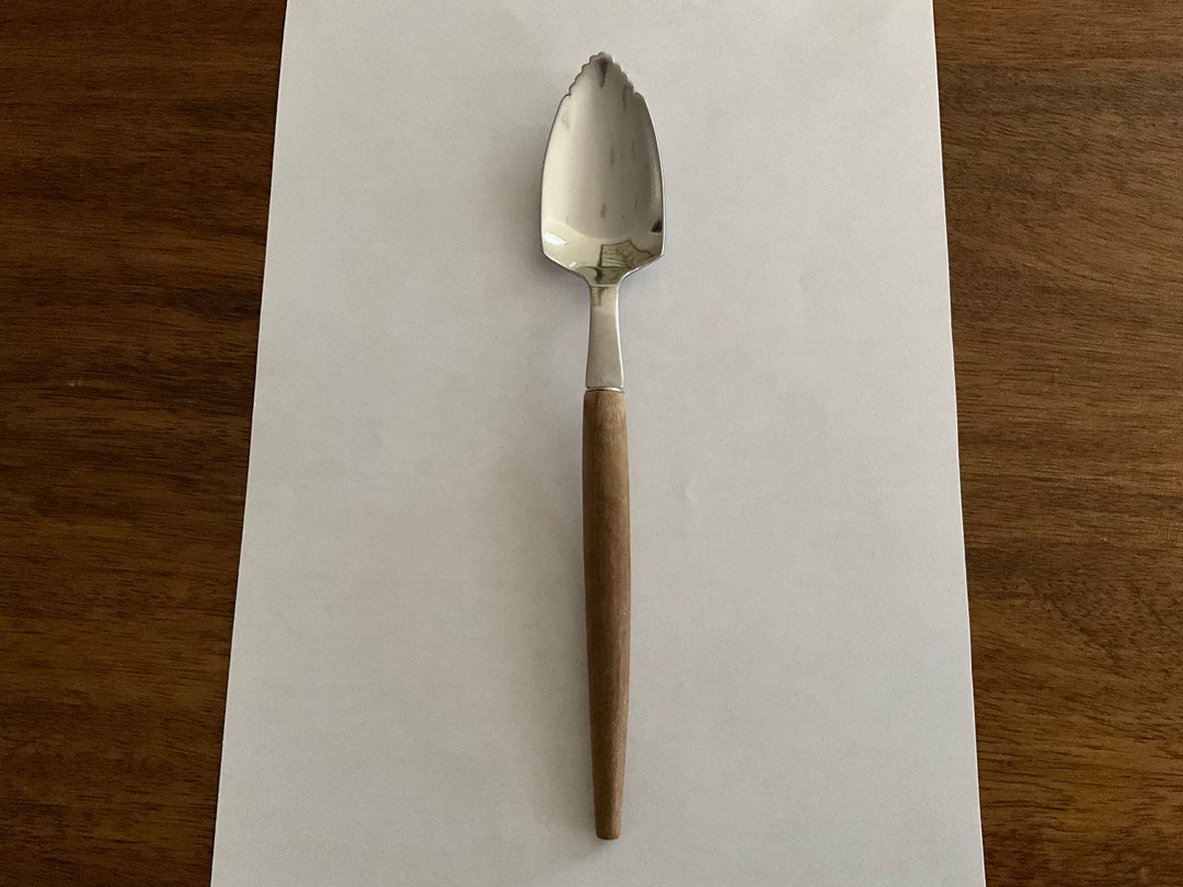 One Mid Century Wood Handle Silverware / Flatware Grapefruit Etsy