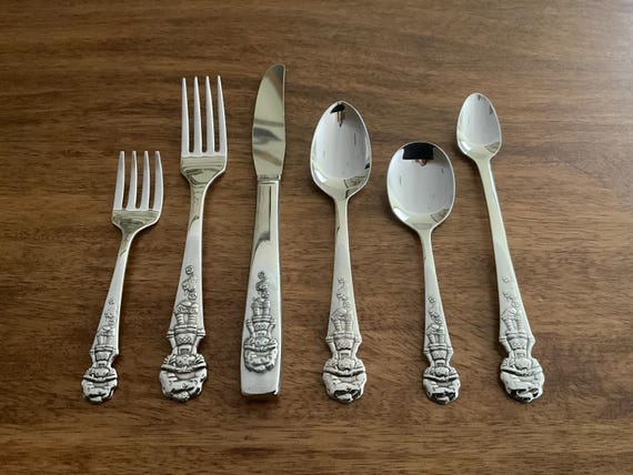Oneida Silver Stainless Strawberry Shortcake Silverware / Flatware