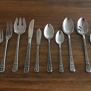 One Mid Century Interpur Stainless Silverware / Flatware - Florenz, Fleur De Lis - Replacement Pieces