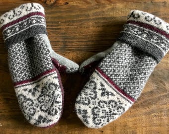 Upcycled pure wool sweater mittens, eco friendly gift, Nordic style Scandinavian wool mittens, lined, made in Minnesota, gift for her
