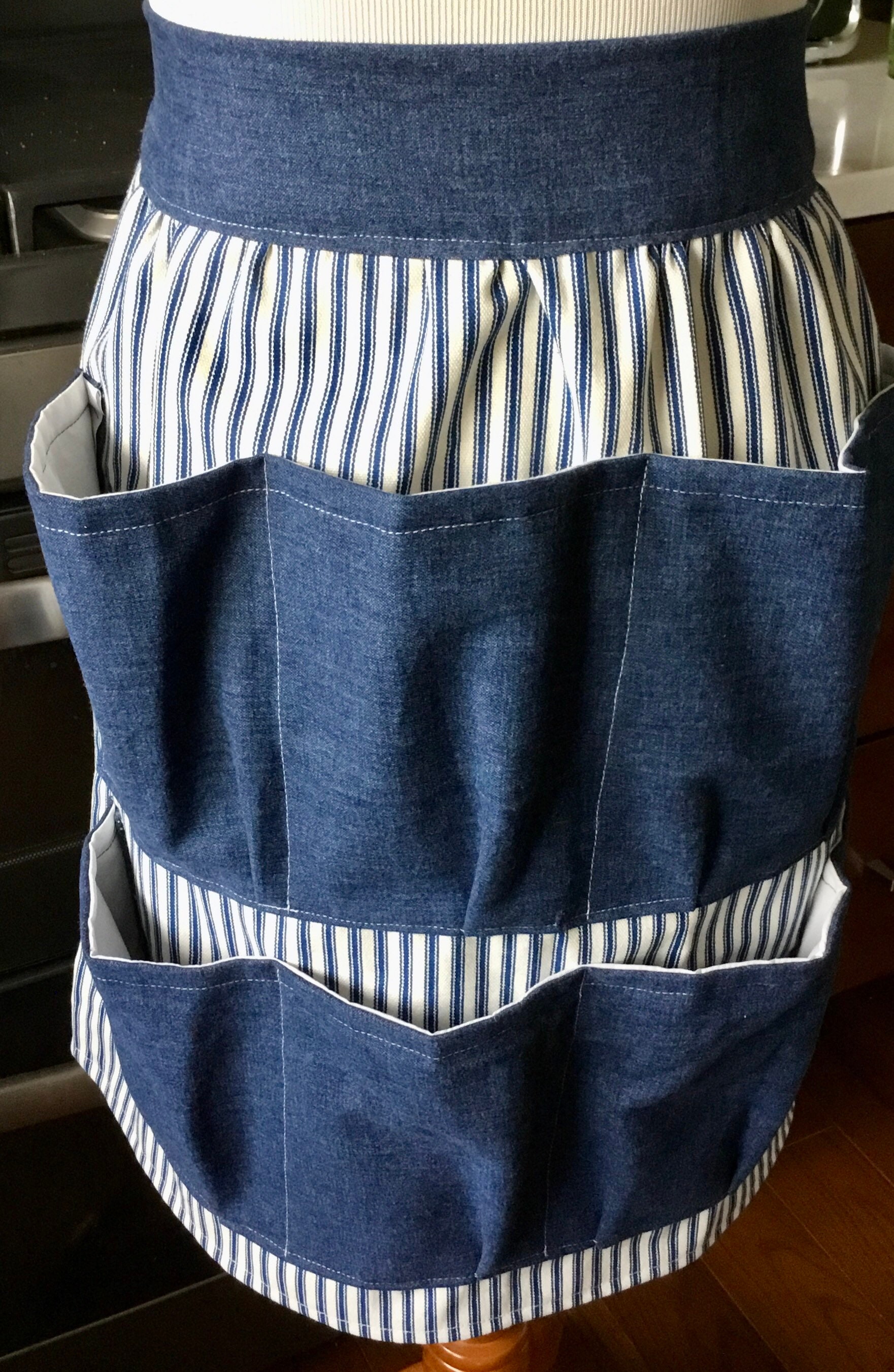 Child's Egg Apron, Unisex Egg Gathering Apron, Kids Denim Egg Collecting  Apron, Chicken Egg Apron, Child Christmas Gift, Gender Neutral 