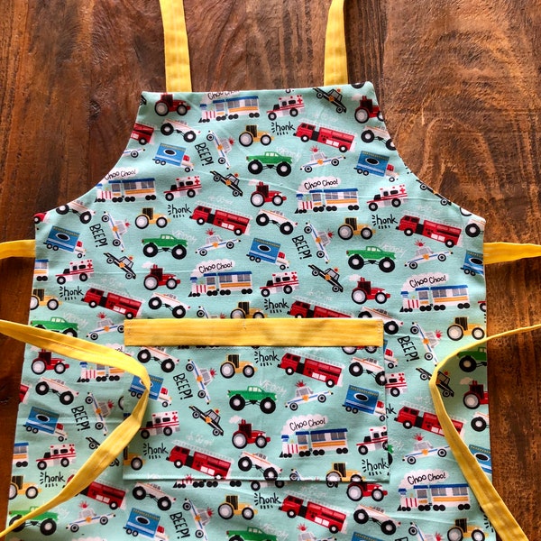 Little boy’s apron, Kids baking apron, boy’s cooking apron, toddler Easter gift, trucks, train apron, Mommy’s helper boy, Xmas, preschool