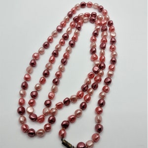 Vintage 1950's Pearls, Long Pearls, Faux Freshwater Pearls, Original 50's Necklace, Long 1950's Pearl Necklace, Pastel Pink Pearls, Fifties