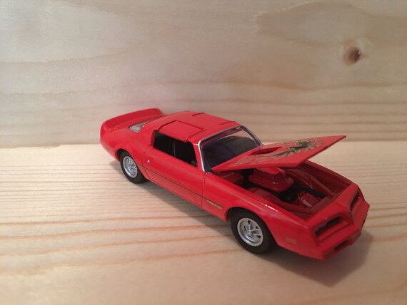 JOHNNY LIGHTNING 1//64 1977 PONTIAC TRANS AM Limited Edition Custom PAINT