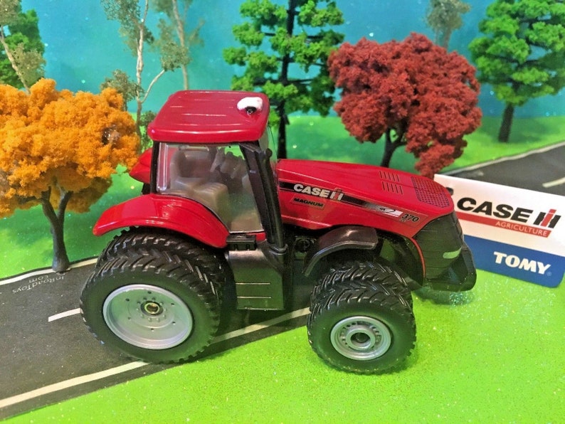 Case Tractor, Magnum 370cvt, Dually All Around, 4wd, 1/64 Scale, Tomy
