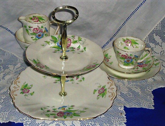 Morning Glory Cake Stand Tea in Style Special Gift - Etsy Singapore