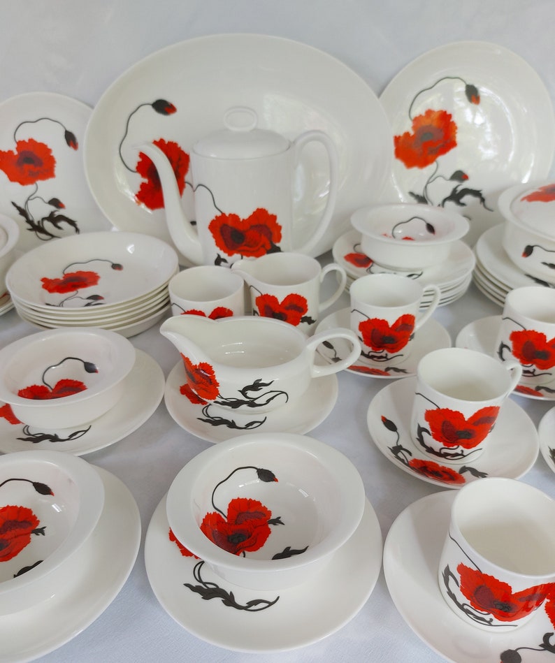 SUSIE COOPER Corn Poppy Dinner and Tea Set Wedgwood 61 pieces CORNPOPPY image 2