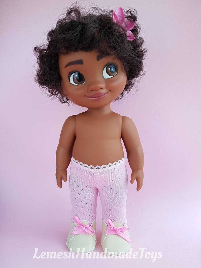 ropa de muñecas con medias