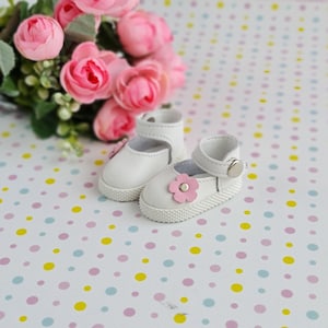 Ruby Red doll shoes. Shoes for Ruby Red Fashion Friends doll.