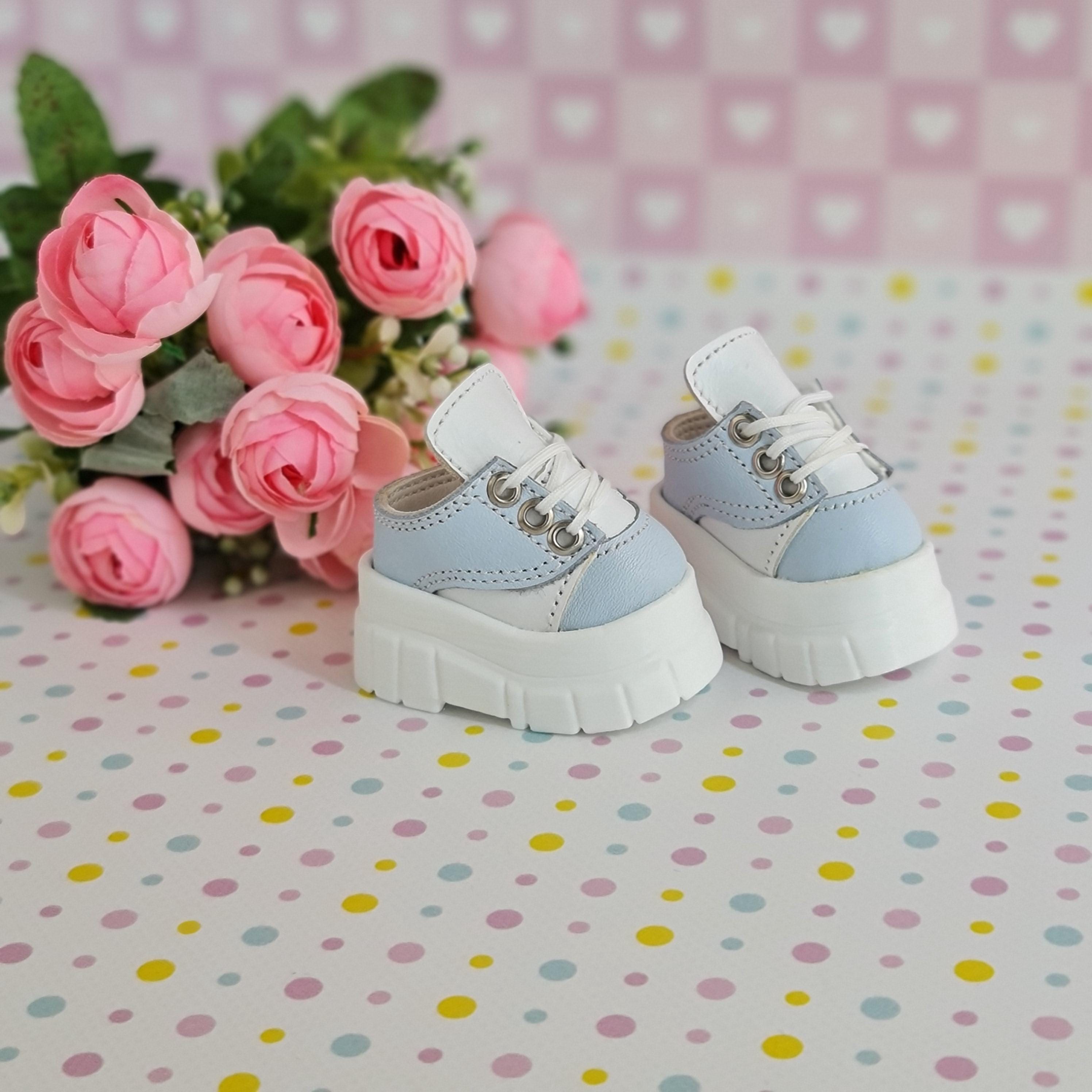 パオラ・レイナ人形の靴。パオラ・レイナ人形用の靴。コロール