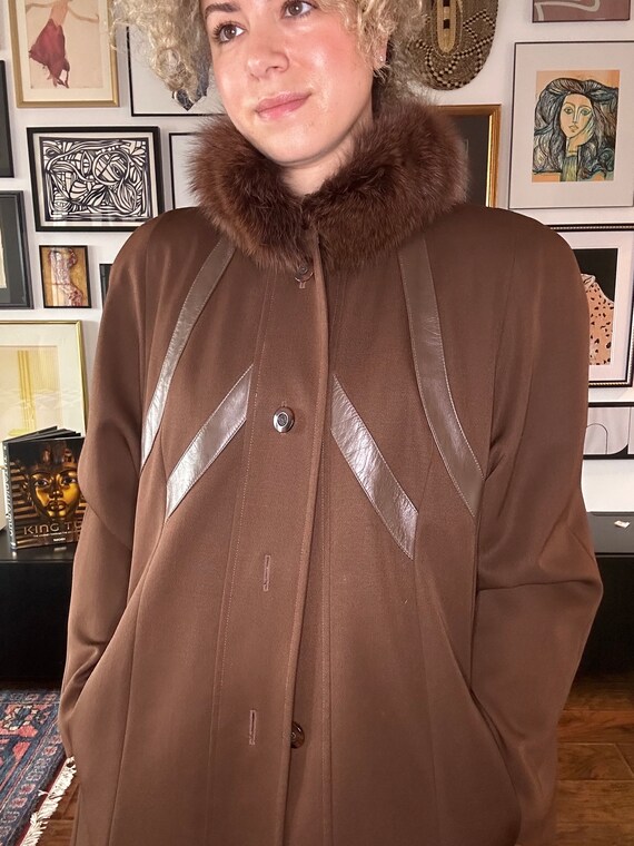 1990s Brown Wool Coat with Fur Collar and Leather… - image 5