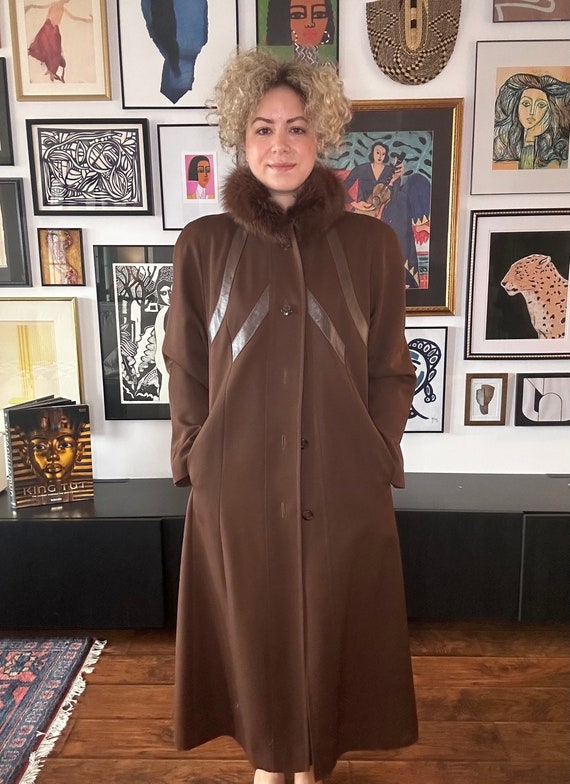 1990s Brown Wool Coat with Fur Collar and Leather… - image 2