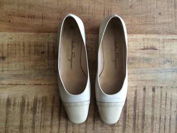 SALVATORE FERRAGAMO Flats Sz 8B, Leather Shoes, L… - image 1