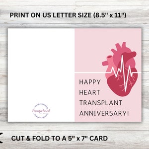 Puede incluir: Una tarjeta rosa con un coraz&oacute;n rojo y una l&iacute;nea EKG blanca. El texto dice "&iexcl;Feliz aniversario de trasplante de coraz&oacute;n!" y est&aacute; impreso en un fondo blanco. La tarjeta est&aacute; dise&ntilde;ada para ser cortada y doblada para crear una tarjeta de 12,7 x 17,8 cm.