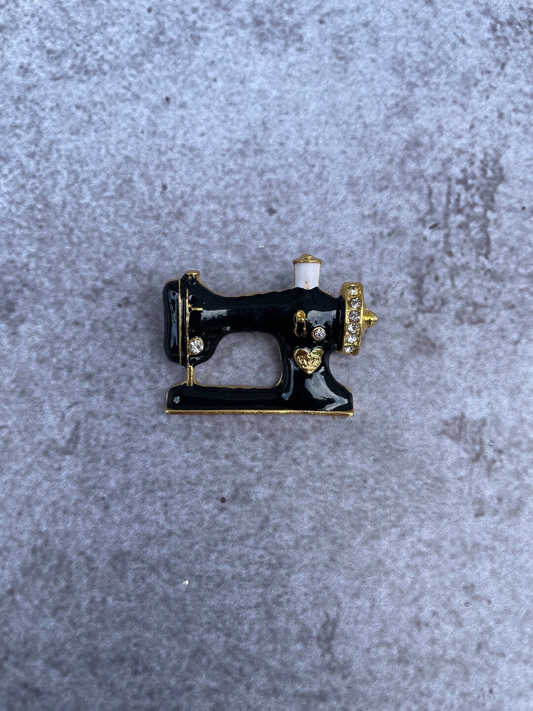 Sewing Machine Enamel Pin Etsy