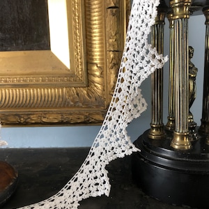 Antique Irish Crochet Lace Trim, 4 yards