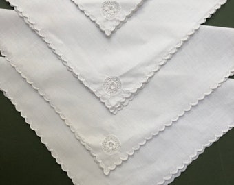 Irish Linen and Lace  Tea / Supper Napkins, Four, 14 inches square