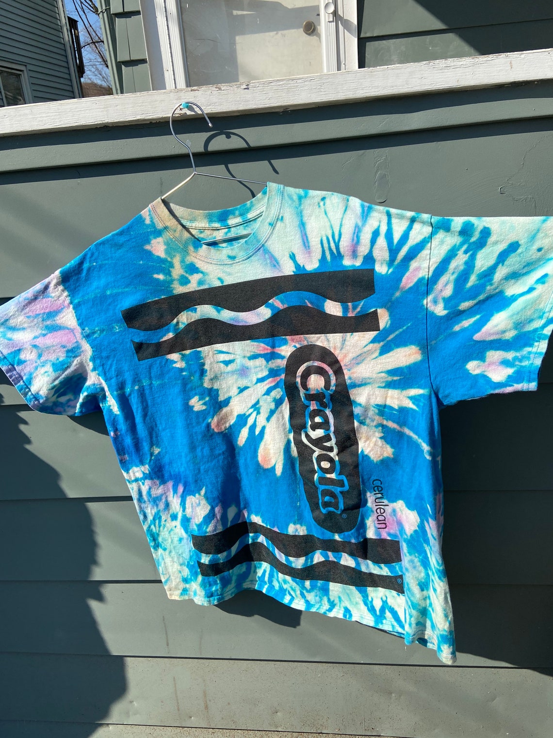 how to make tie dye shirts with crayola markers