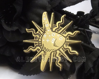 CELESTIAL SUNFISH . Fish . Sun . Enamel Pin