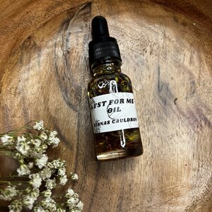 Lust For Me Ritual Oil, Anointing Oils, Candle Oils, Bath Oil, Spell Work, Gifts for Her, Wicca, Wiccan, Altar Tools, Candle Magic