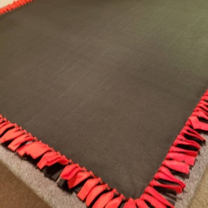 School Colors Fleece Blanket / Solid Colors Blanket / School Pride Blanket / Team Colors / Fleece Tie Blanket / No Sew Blanket
