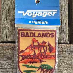 Badlands South Dakota Vintage Souvenir Travel Patch from Voyager image 2