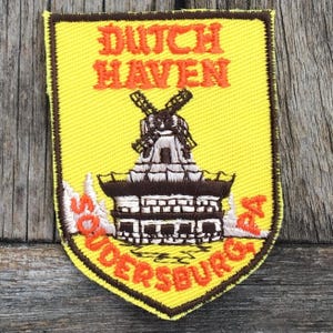 Dutch Haven, Soudersburg, Pennsylvania Vintage Souvenir Travel Patch from Voyager