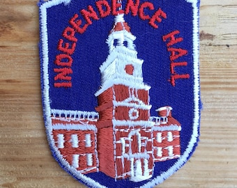 Independence Hall Philadelphia Pennsylvania Vintage Souvenir Travel Patch from Voyager