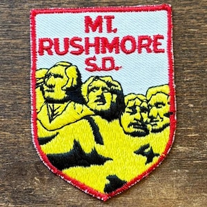 Mount Rushmore South Dakota Vintage Souvenir Resetygmärke från Voyager